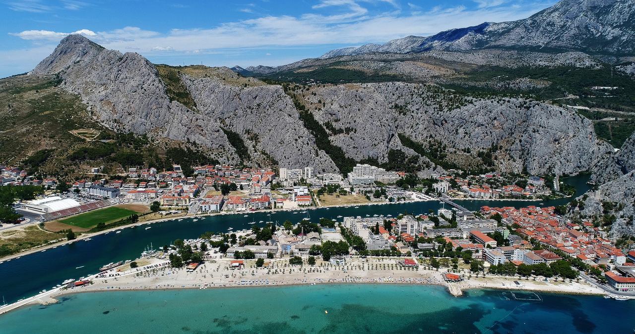 Apartment Omis Holiday Esterno foto