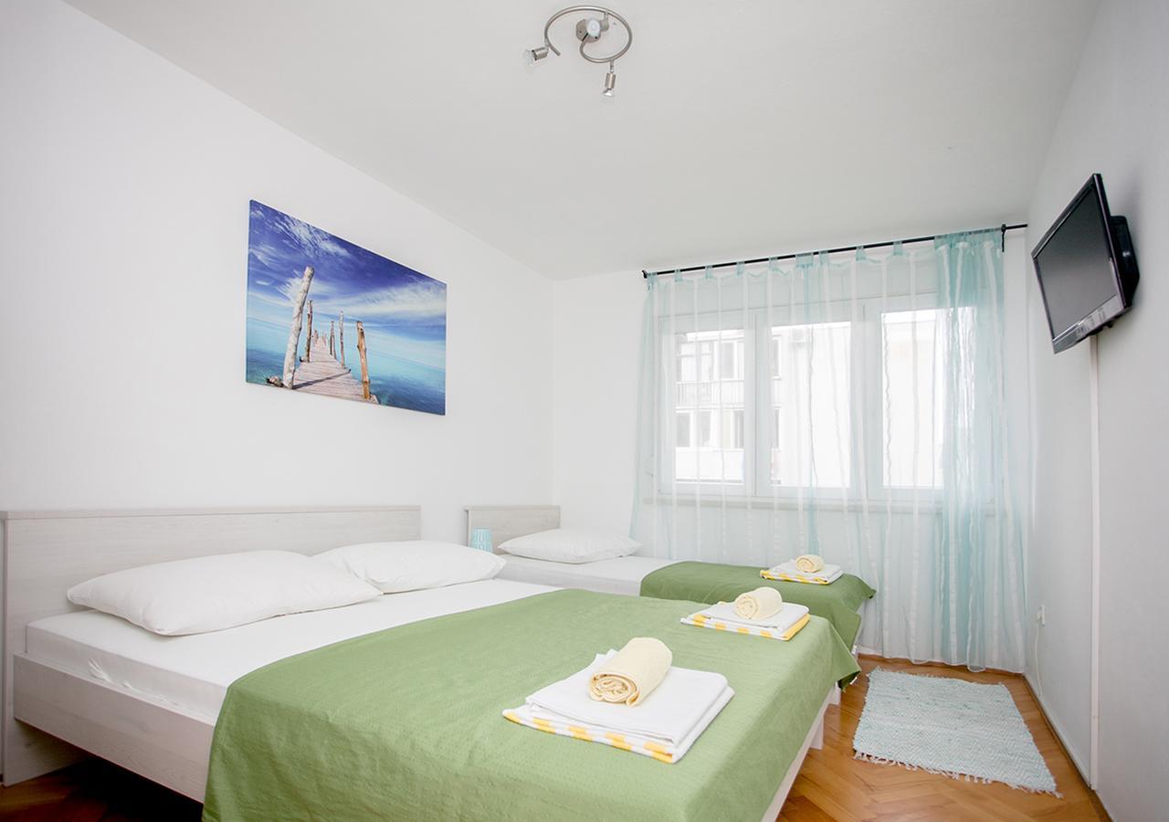 Apartment Omis Holiday Esterno foto