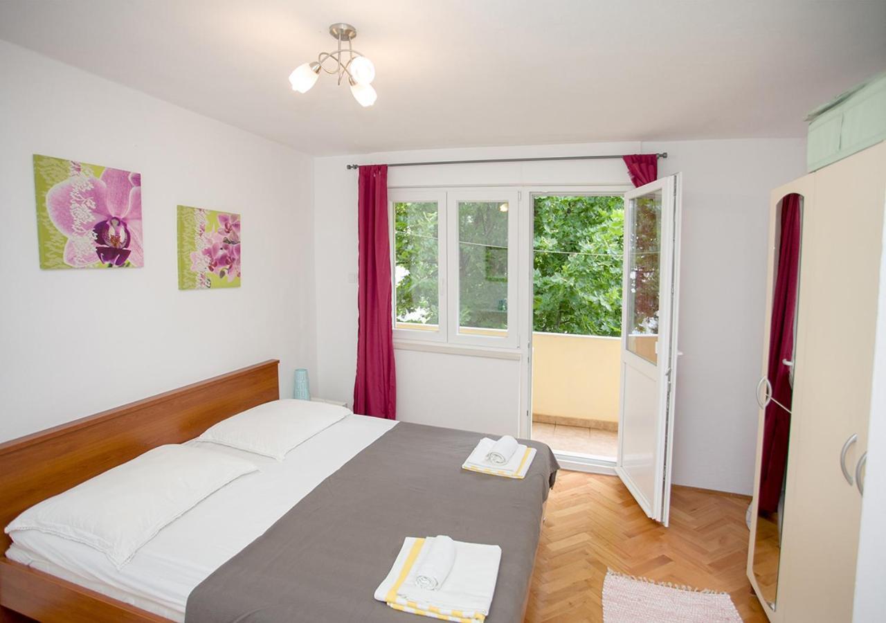 Apartment Omis Holiday Esterno foto